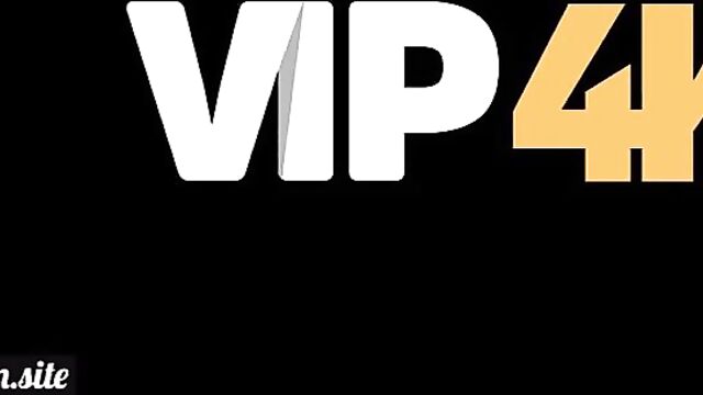 Как замужняя Красотка расплатилась С долгом неожиданным способом